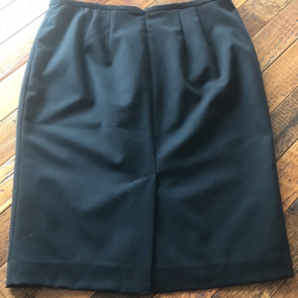 Calvin Klein Black skirt - Picture 3 of 3